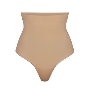 SKIMS Everyday Sculpt High-Waisted Thong